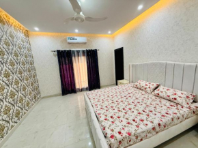 2 Beds Apartment